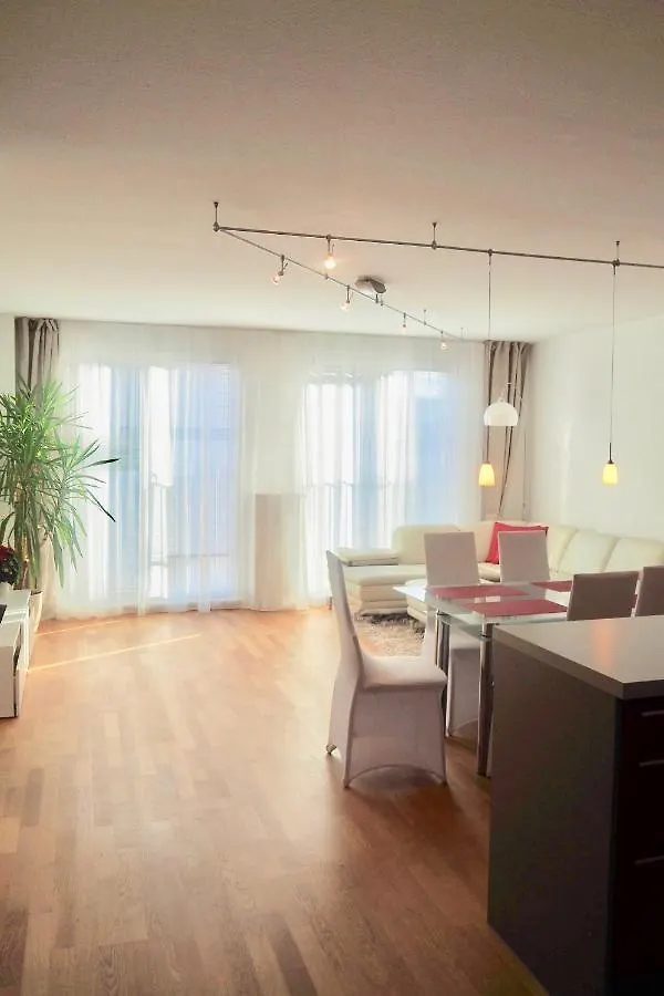 Modernes Studio-Apartment Nahe Zentrum Mit Garagenplatz Wien