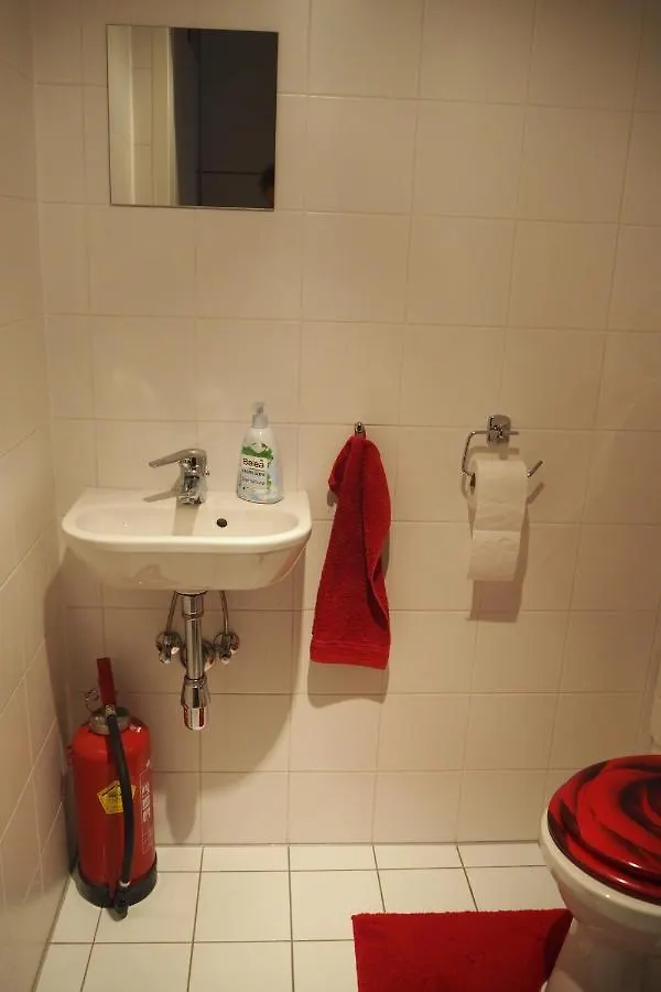 Modernes Studio-Apartment Nahe Zentrum Mit Garagenplatz Wien