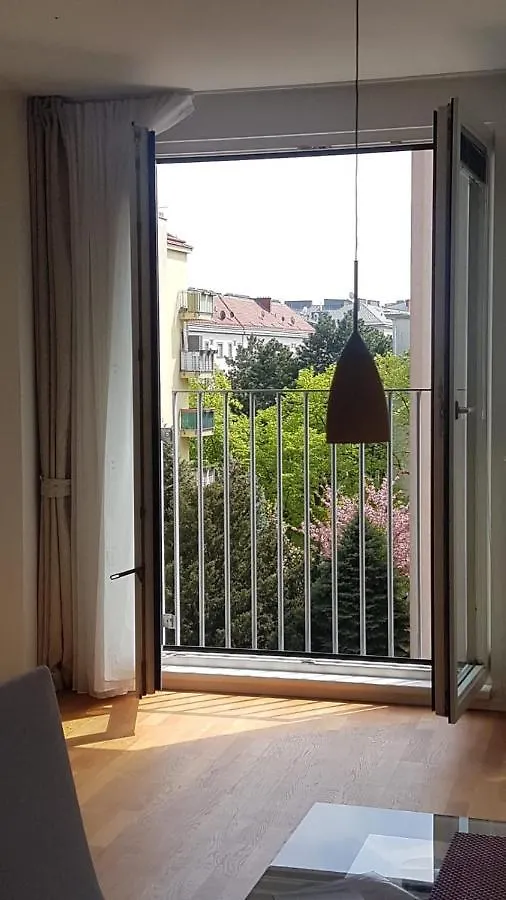 Modernes Studio-Apartment Nahe Zentrum Mit Garagenplatz Wien Österreich